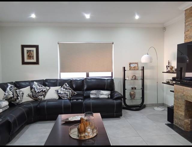 3 BEDROOM HOUSE FOR SALE IN KENSINGTON